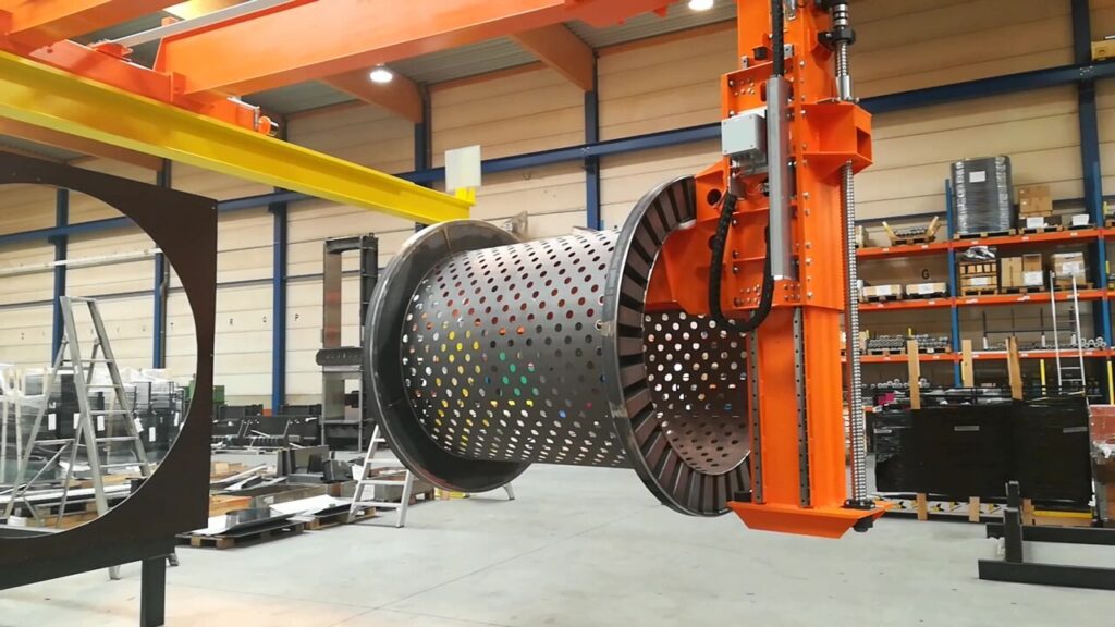 Pick Place Coil Staal Trim frame at 0m0s